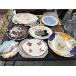 A COLLECTION OF CERAMIC PLATES