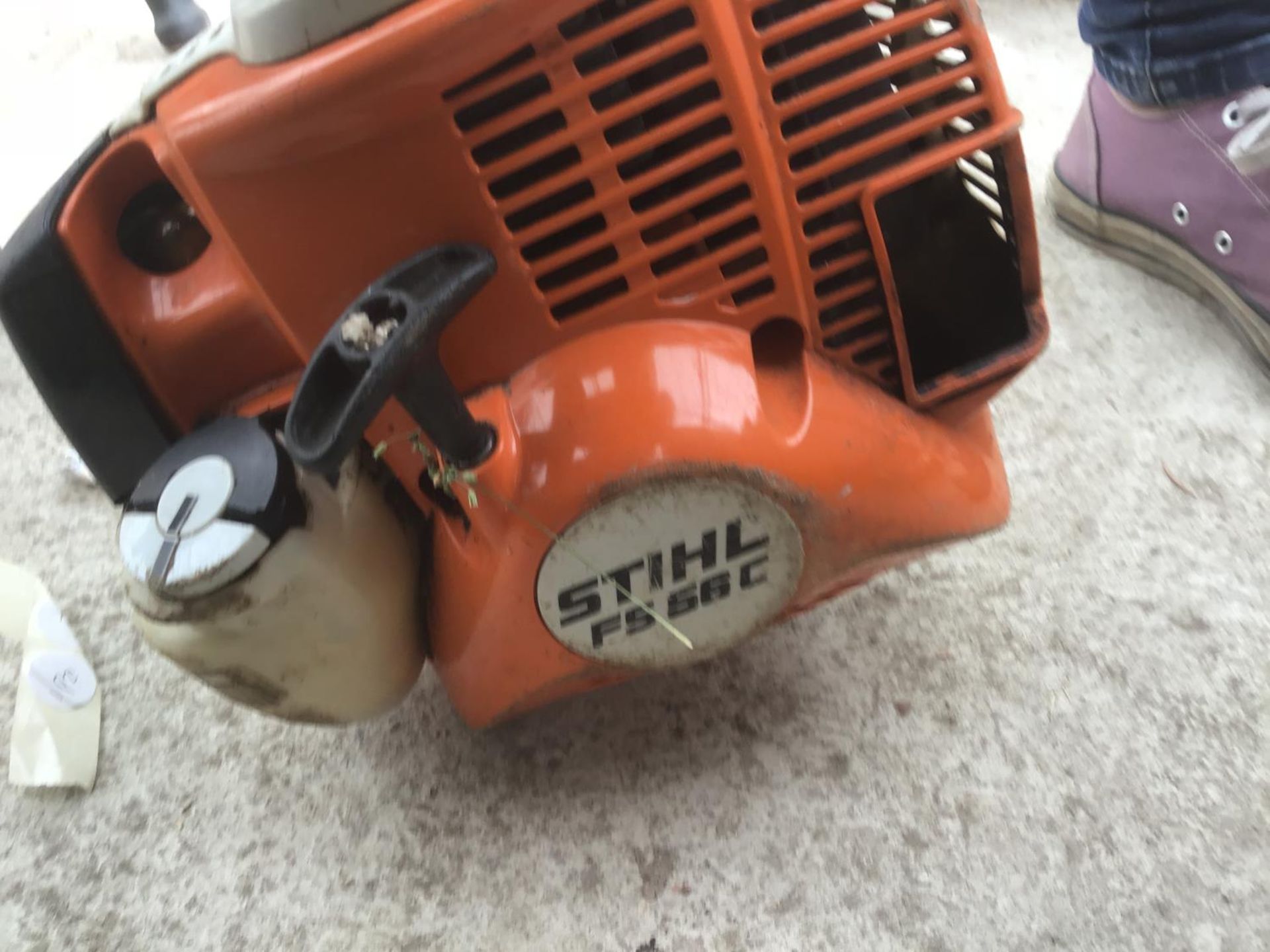 A STIHL FS56C PETROL STRIMMER IN WORKING ORDER - Image 2 of 2