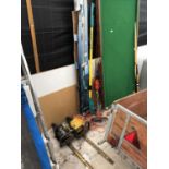 AN ELECTRIC STRIMMER IN WORKING ORDER AND A BOSCH LONG REACH HEDGE FOR SPARES OR REPAIR