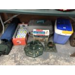 A MIXED GROUP OF ITEMS TO INCLUDE A LARGE COLLECTION OF GOLF BALLS, COOLER AND PET CARRIER