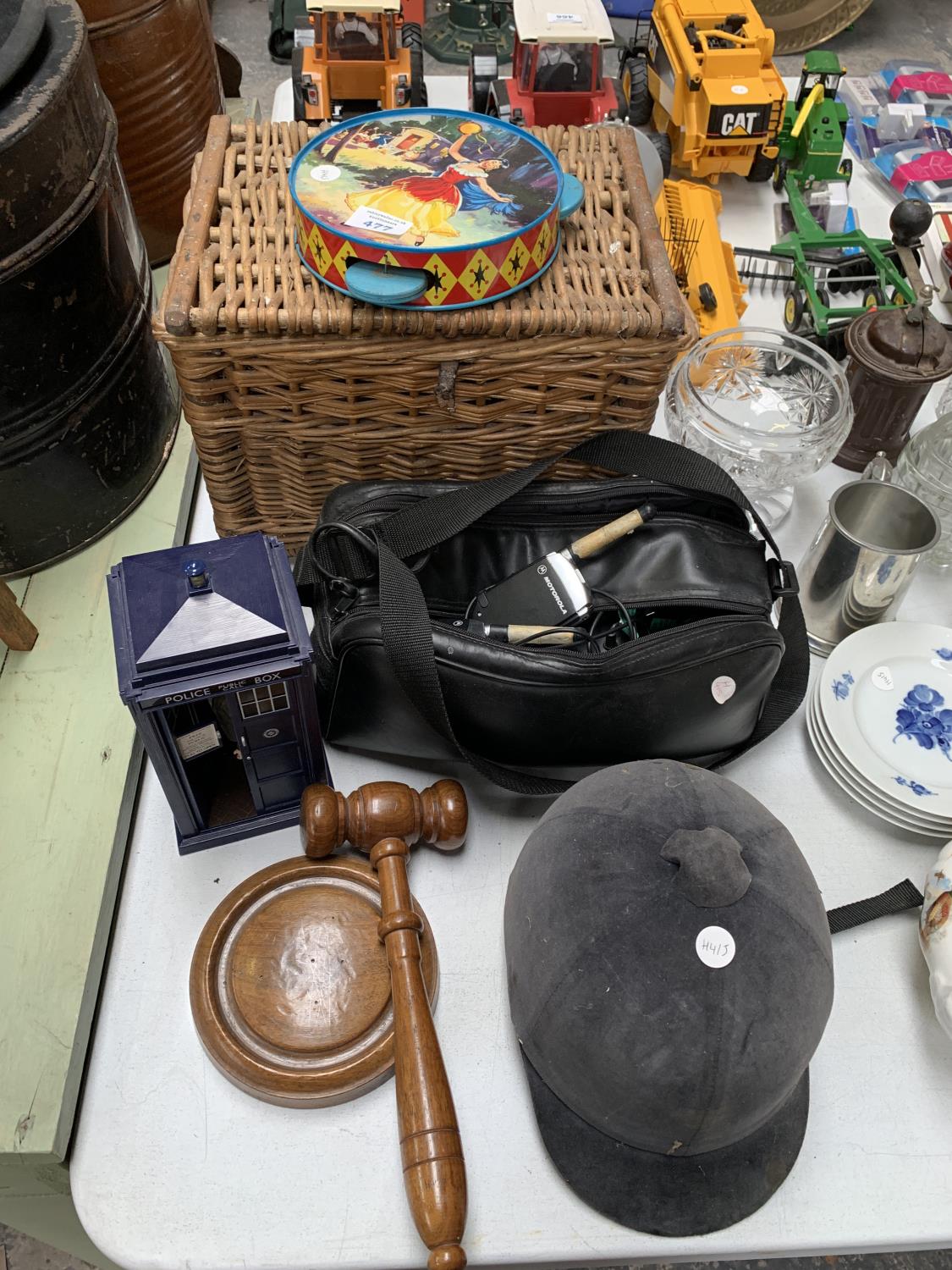 A MIXED GROUP OF ITEMS - CHAD VALLEY TAMBOURINE, PICNIC BASKET, RIDING HAT, GAVEL ETC