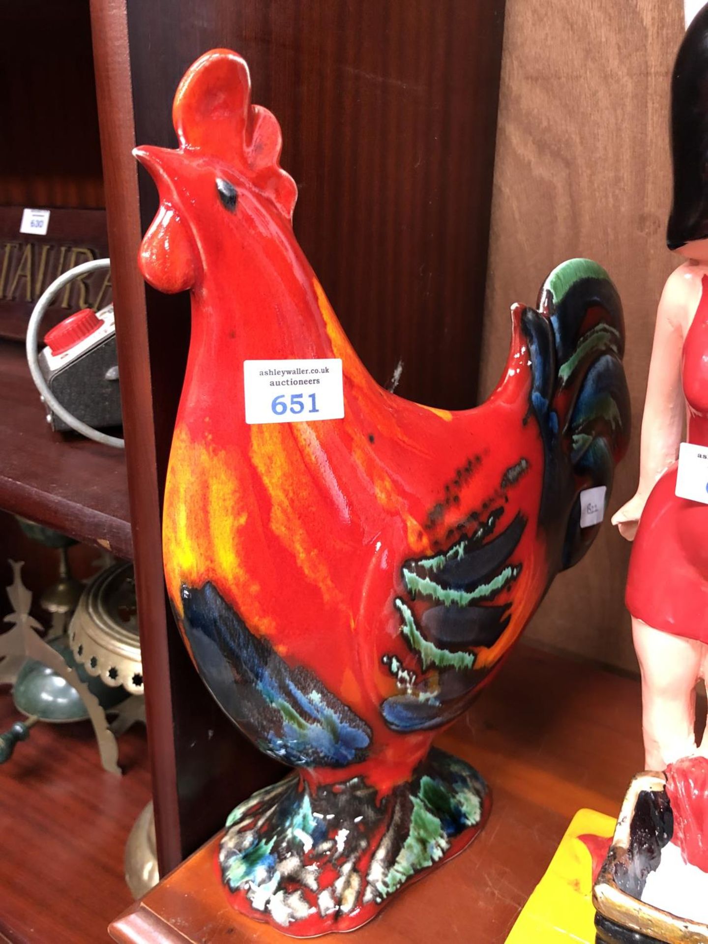 A LARGE ANITA HARRIS CERAMIC COCKEREL FIGURE