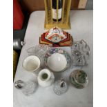 A COLLECTION OF ITEMS TO INCLUDE A BRIAN WOOD ' JAZZ ' CLOCK , ROYAL DOULTON VASE AND BOWL IN '