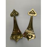 A PAIR OF ARTS AND CRAFTS STYLE BRASS HINGES