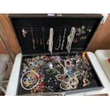 LARGE BOX CONTAINING A COLLECTION OF COSTUME JEWELLERY