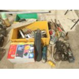 A LARGE QUANTITY OF TOOLS TO INCLUDE AN INVERTER, CHAINSAW BLADE AND CHAIN, INSPECTION LAMP,