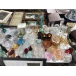 A LARGE COLLECTION OF GLASSWARE, CARNIVAL STYLE EXAMPLES ETC