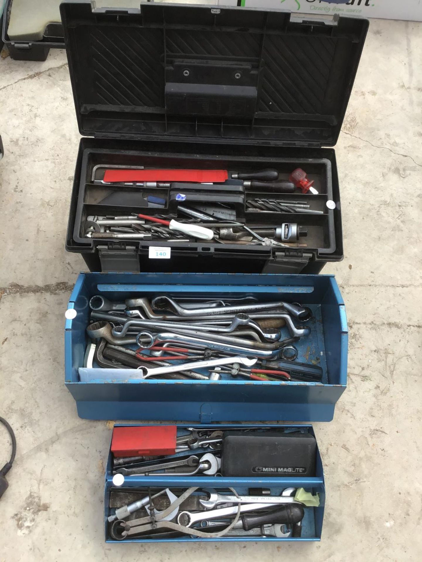 TWO TOOL BOXES ONE PLASTIC ONE METAL AND CONTENTS TO INCLUDE A LARGE QUANITY OF SPANNERS,