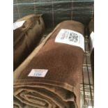 BIG HUG OUTDOOR RUG FLEECE WITH A WATER AND STAIN RESISTANT BACKING 140CM X 200CM