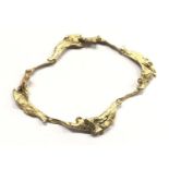 A LADIES 18CT YELLOW GOLD BARK EFFECT DESIGN BRACELET, STAMPED 'FINLAND', WEIGHT 14.5G