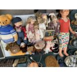 A LARGE COLLECTION OF VINTAGE DOLLS AND TEDDY BEARS