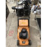 A MCCULLOCH 40-450CP PETROL LAWN MOWER WITH A BRIGGS AND STRATTON 450 SERIES 148CC ENGINE