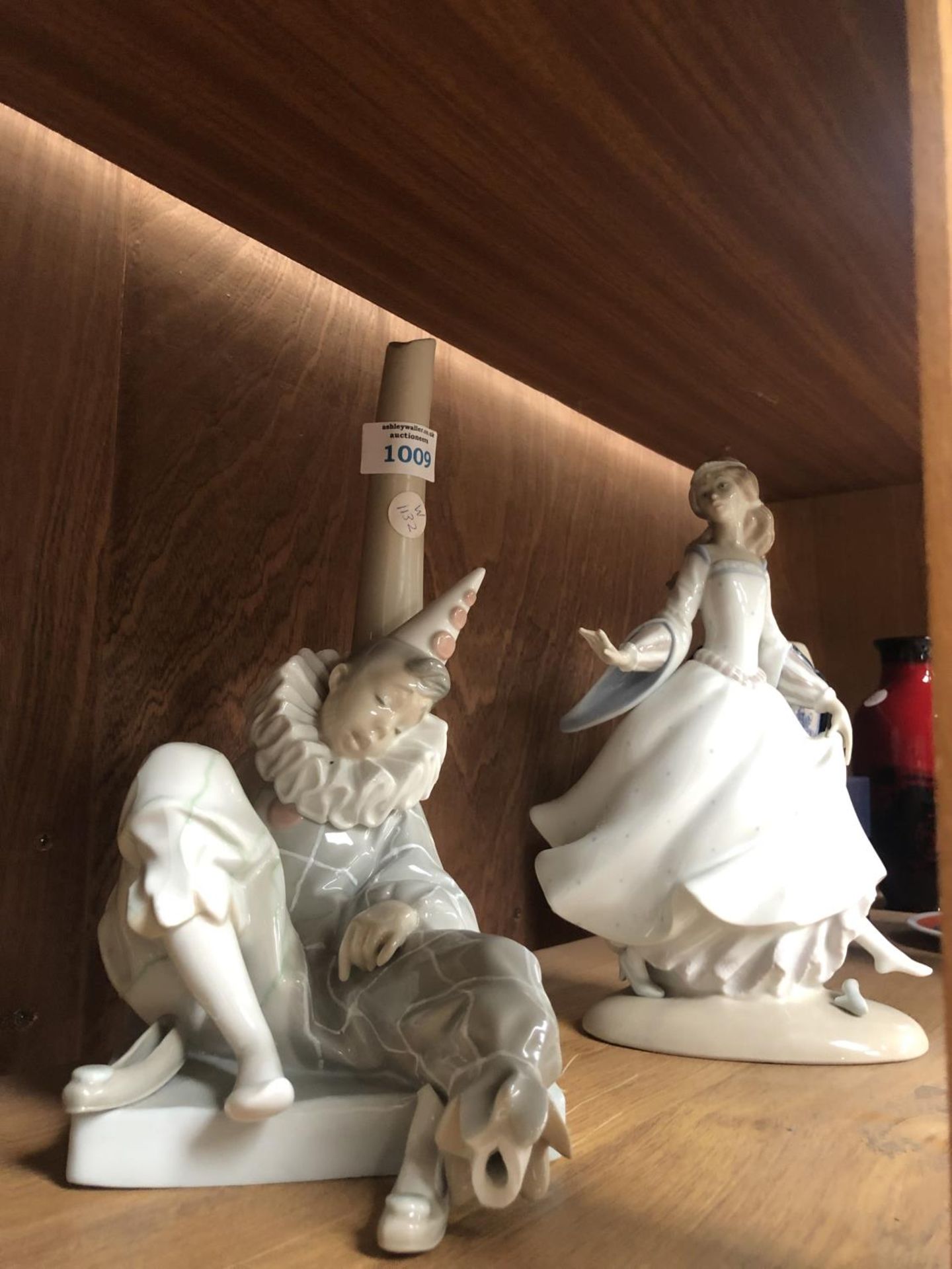 TWO LLADRO FIGURES - A/F