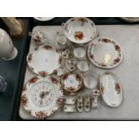 A COLLECTION OF ROYAL ALBERT OLD COUNTRY ROSES TOGETHER WITH ROYAL DOULTON 'TANGENT' PLATE,