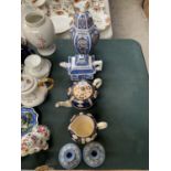 A COLLECTION OF POTTERY TO INCLUDE WEDGEWOOD JASPER WARE CANDLE HOLDERS, LINGARD JUG, WILLOW BLUE