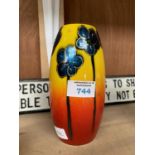 AN ANITA HARRIS HAND PAINTED SIGNED HARMONY VASE