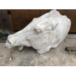 A LARGE CAST HORSES HEAD MODEL