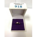 A 9 GT GOLD RING WITH CUBIC ZIRCONIA GEM STONE DESIGN, 1.5G GROSS WEIGHT