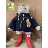 A PADDINGTON BEAR STYLE VINTAGE COLLECTABLE TEDDY BEAR