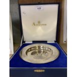 A BOXED MANCHESTER CITY FOOTBALL CLUB PRESENTATION PLATE/PLAQUE