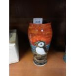 AN ANITA HARRIS PUFFIN HAND PAINTED VASE