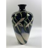 A MOORCROFT POTTERY 'TWENTY WINTERS' PATTERN VASE, HEIGHT 16CM