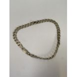 A SILVER FLAT LINK BRACELET