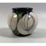 A MOORCROFT POTTERY 'WHITE ROSE' PATTERN MINIATURE VASE, HEIGHT 5CM