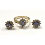 A TANZANITE JEWELLERY SUITE - COMPRISING RING AND EARRINGS, ALL SET IN 14CT YELLOW GOLD, STAMPED,