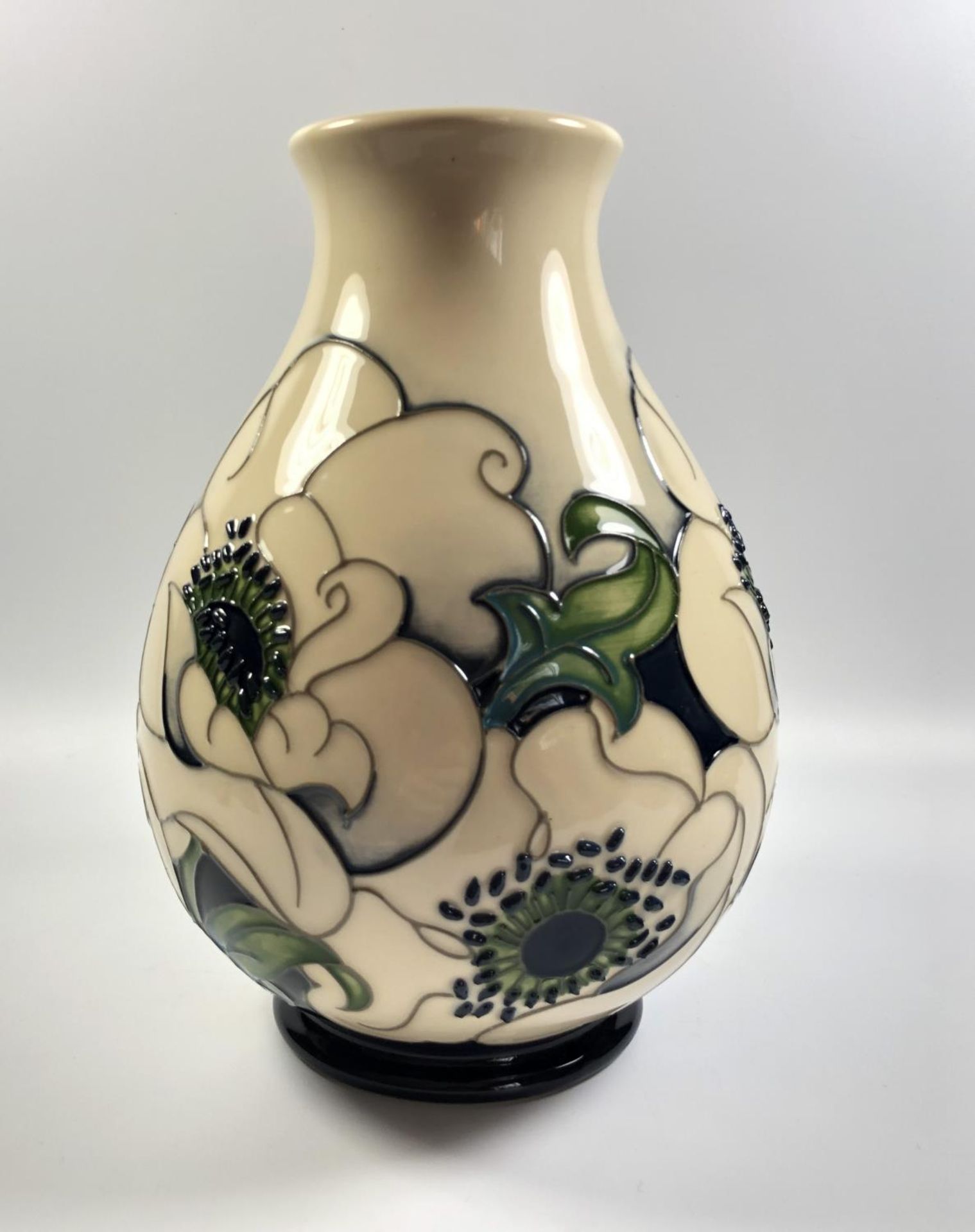 A MOORCROFT POTTERY 'SNOW SONG' PATTERN VASE, HEIGHT 19CM
