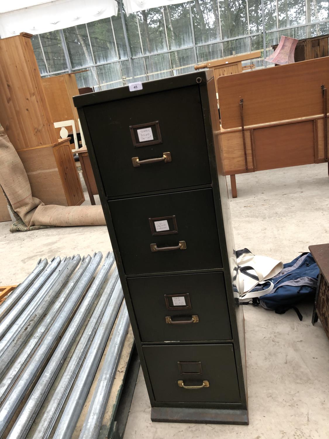 A GREEN METAL VINTAGE FOUR DRAWER FILING CABINET - Image 2 of 2