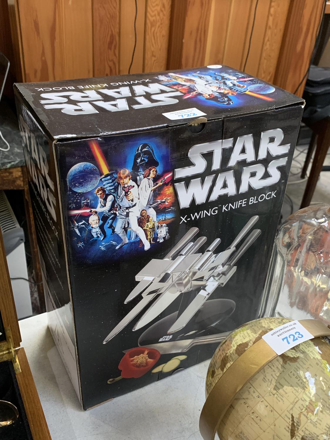 A NEW AND BOXED STAR WARS X-WING KNIFE BLOCK SET
