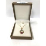 A 9CT GOLD NECKLACE WITH GARNET AND DIAMOND PENDANT, 2.9G GROSS WEIGHT