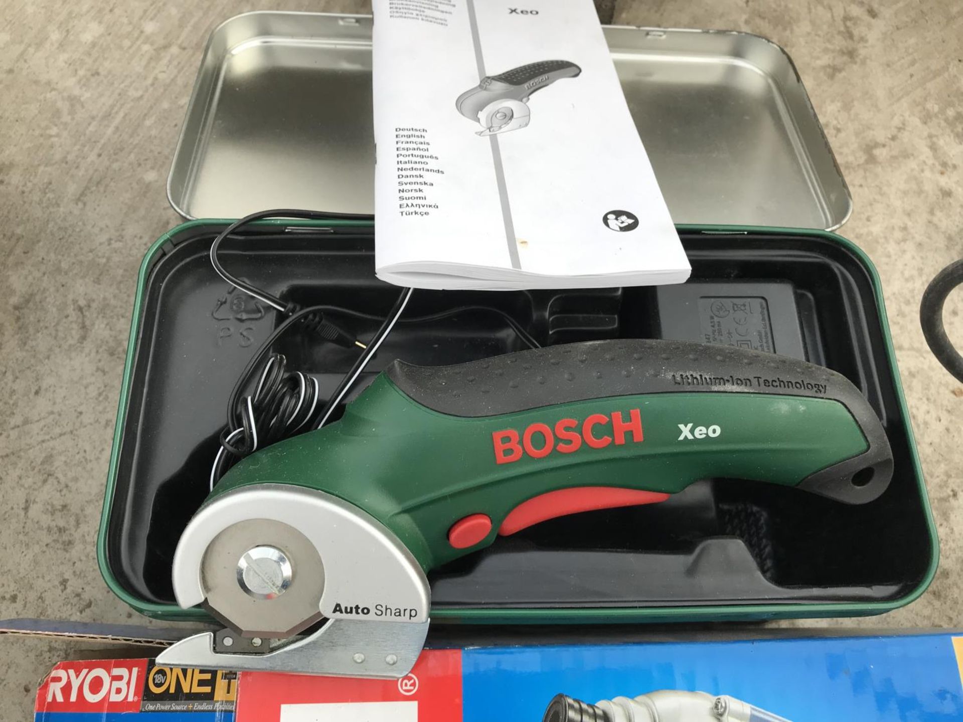 TWO ITEMS - A RYOBI BID 1801 CORDLESS IMPACT DRIVER AND A BOSCH X60 CORDLESS UNIVERSAL CUTTER - BOTH - Image 3 of 3