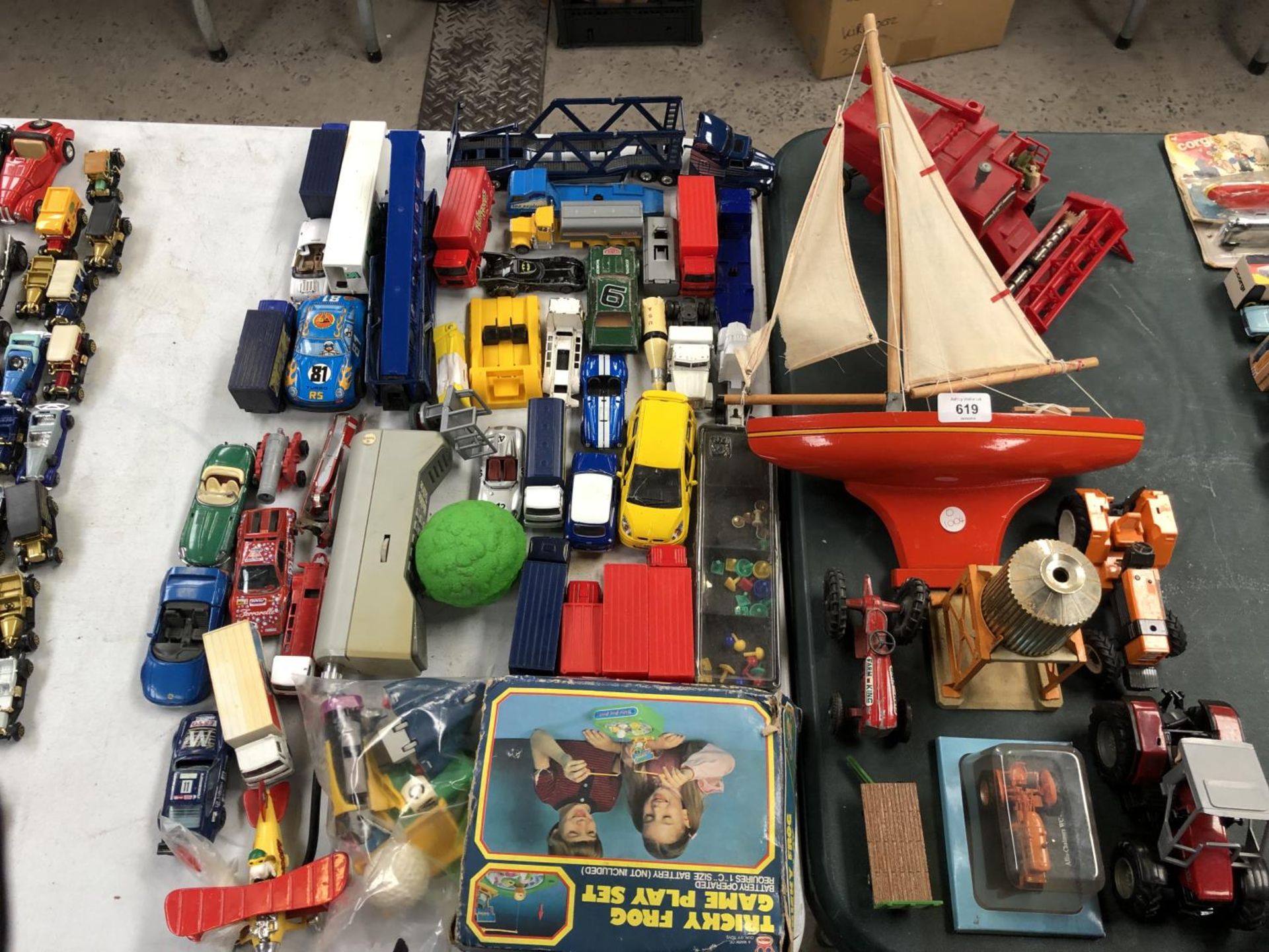 MIXED TOYS - DIE CAST LOOSE MODELS, WOODEN POND YACHT, TRACTOR MODELS ETC