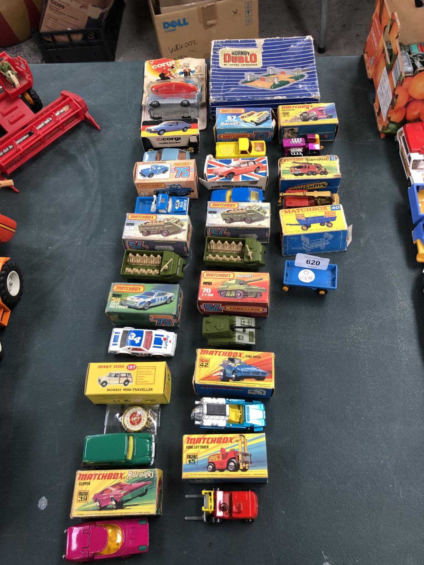 A LARGE GROUP OF ASSORTED BOXED 'MATCHBOX' BOXED DIE CAST MODELS, HORNBY DUBLO BOXED LEVEL