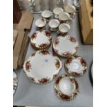 A COLLECTION OF ROYAL ALBERT OLD COUNTRY ROSES CHINA