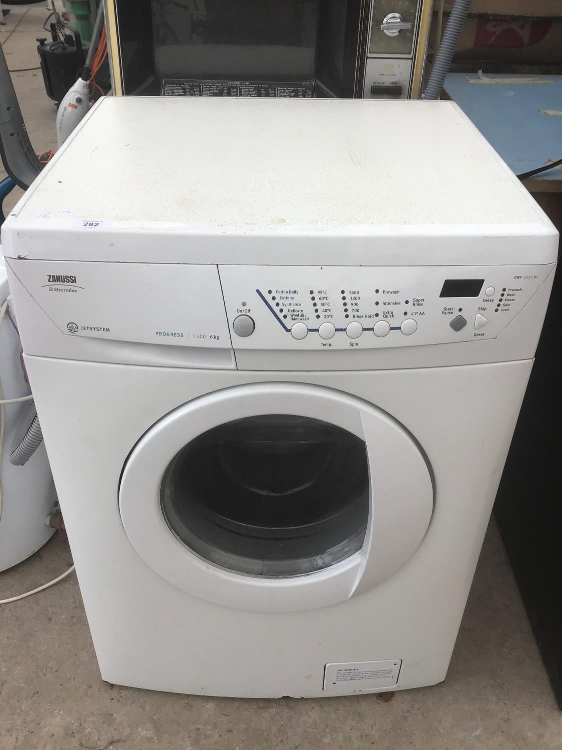 A ZANUSSI JET SYSTEM 6KG WASHING MACHINE