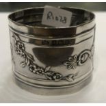 A DECORATIVE BIRMINGHAM HALLMARKED SILVER NAPKIN RING, WEIGHT 34.3G