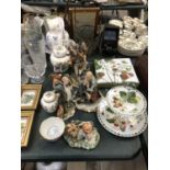 A MIXED LOT OF CAPODIMONTE FIGURES, BOXED CAKE STAND ETC