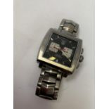 A GENTS FASHION WRIST WATCH