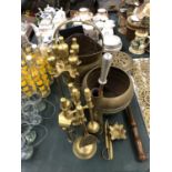 A MIXED LOT OF METAL WARES - BRASS COMPANION SETS, BRASS FENDER ETC