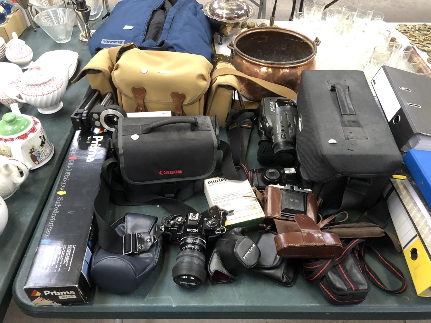 VARIOUS CAMERAS AND CASES - RICOH KR-10 ETC