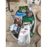 A QUANTITY OF DOG FOOD TO INCLUDE HILLS, ROYAL CANIN ETC IN A LARGE PLASTIC DOG BASKET