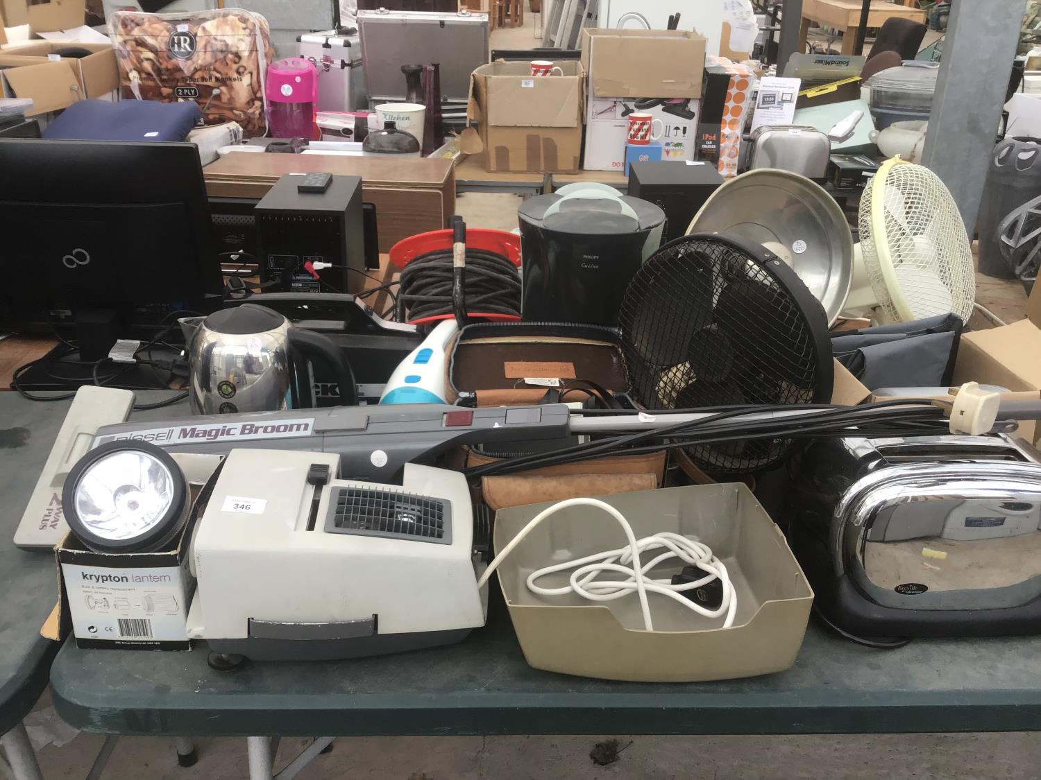 A LARGE COLLECTION OF ELECTRICALS TO INCLUDE FANS, LAMPS, TOASTER, MAGIC BROOM ETC IN WORKING ORDER