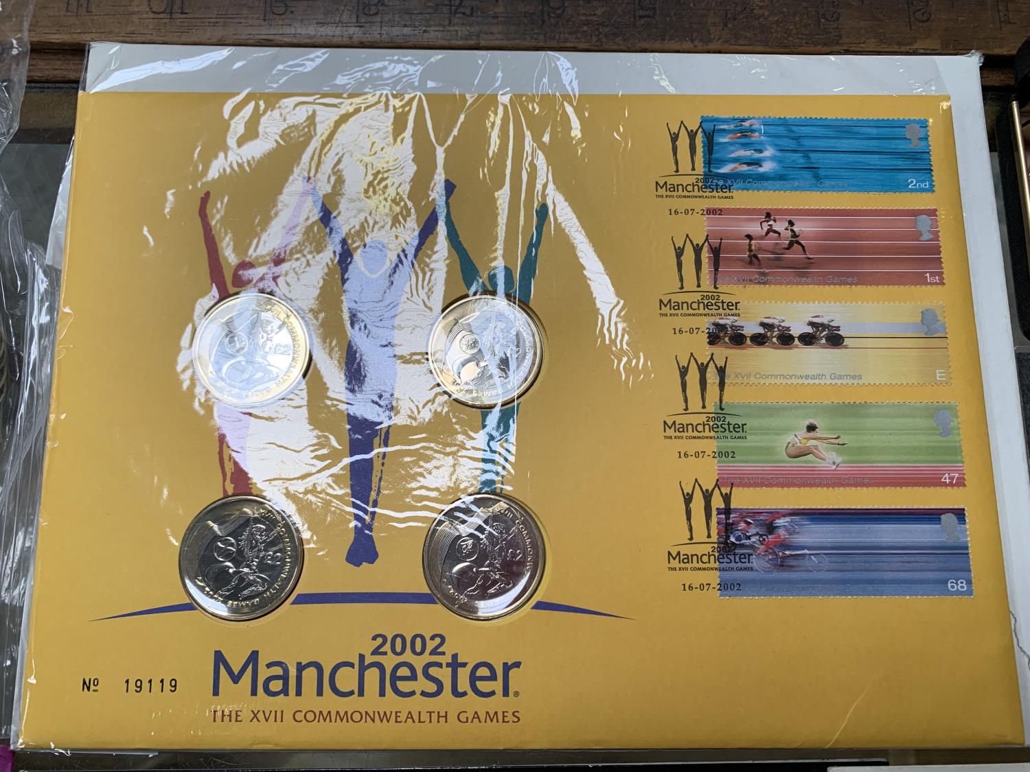 A MIXED LOT OF COINS TO INCLUDE 2002 MANCHESTER XV11 COMMONWEALTH GAMES FDC WITH FOUR £2 COINS , - Image 2 of 4