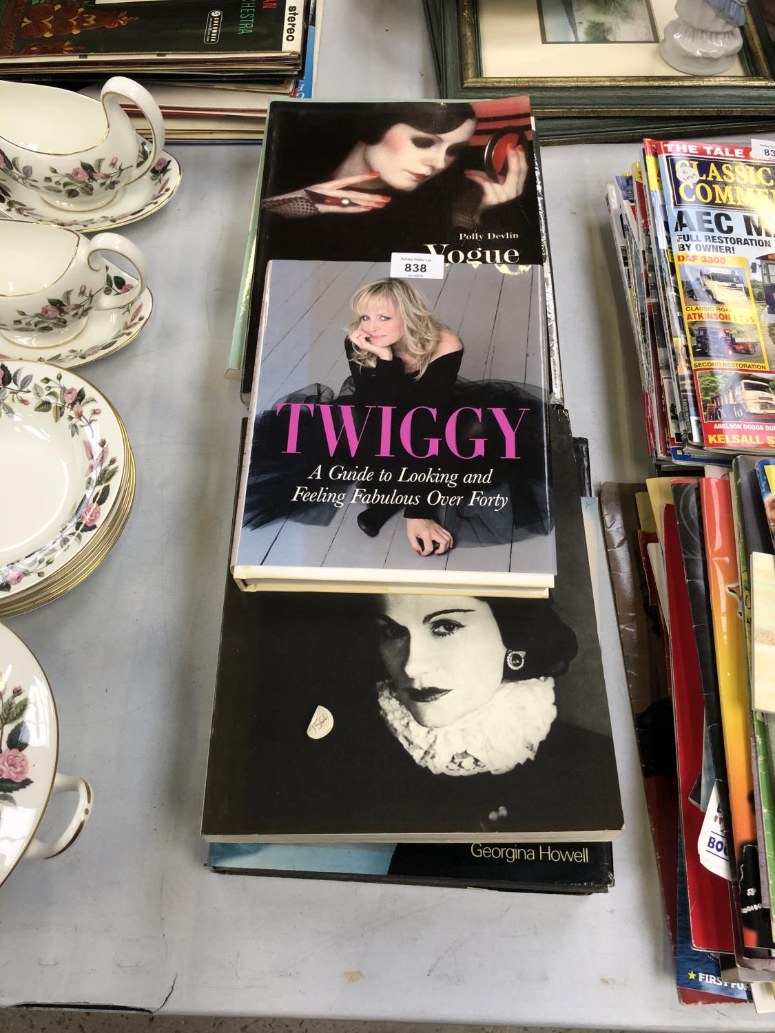 VARIOUS BOOKS - VOGUE, TWIGGY ETC