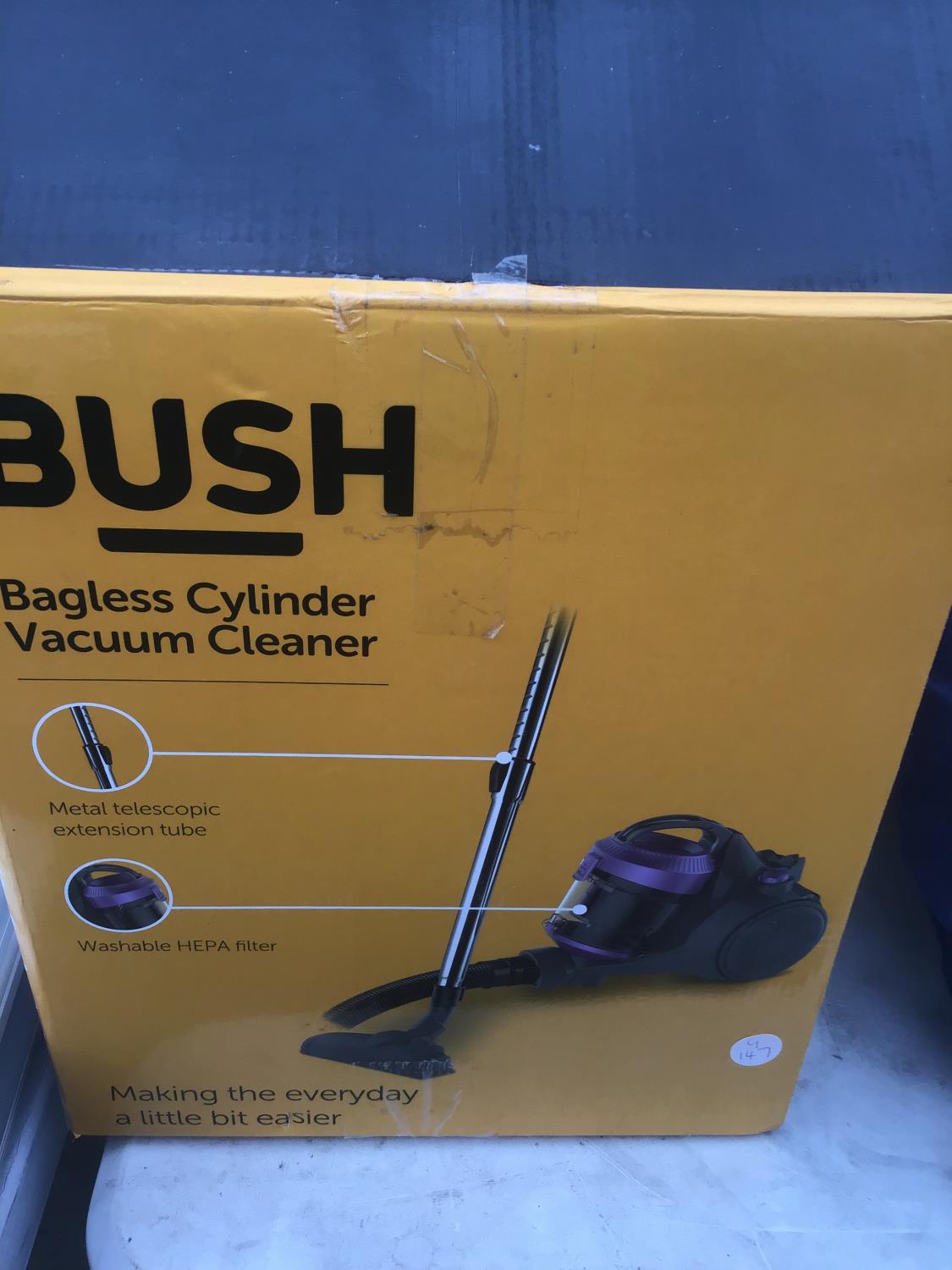 A BOXED BUSH BAGLESS CYLINDER VACUUM CLEANER IN WORKING ORDER