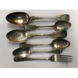 SIX PIECES OF VICTORIAN AND LATER HALLMARKED SILVER FLATWARE, TOTAL WEIGHT APPROX 199G