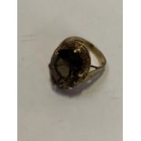 A 1970'S LADIES 9CT YELLOW GOLD SMOKY QUARTZ STONE DRESS RING, WEIGHT 6.4G